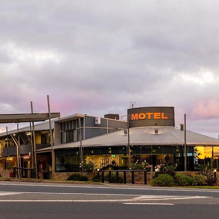 Station Motel Parkes Ngoại thất bức ảnh